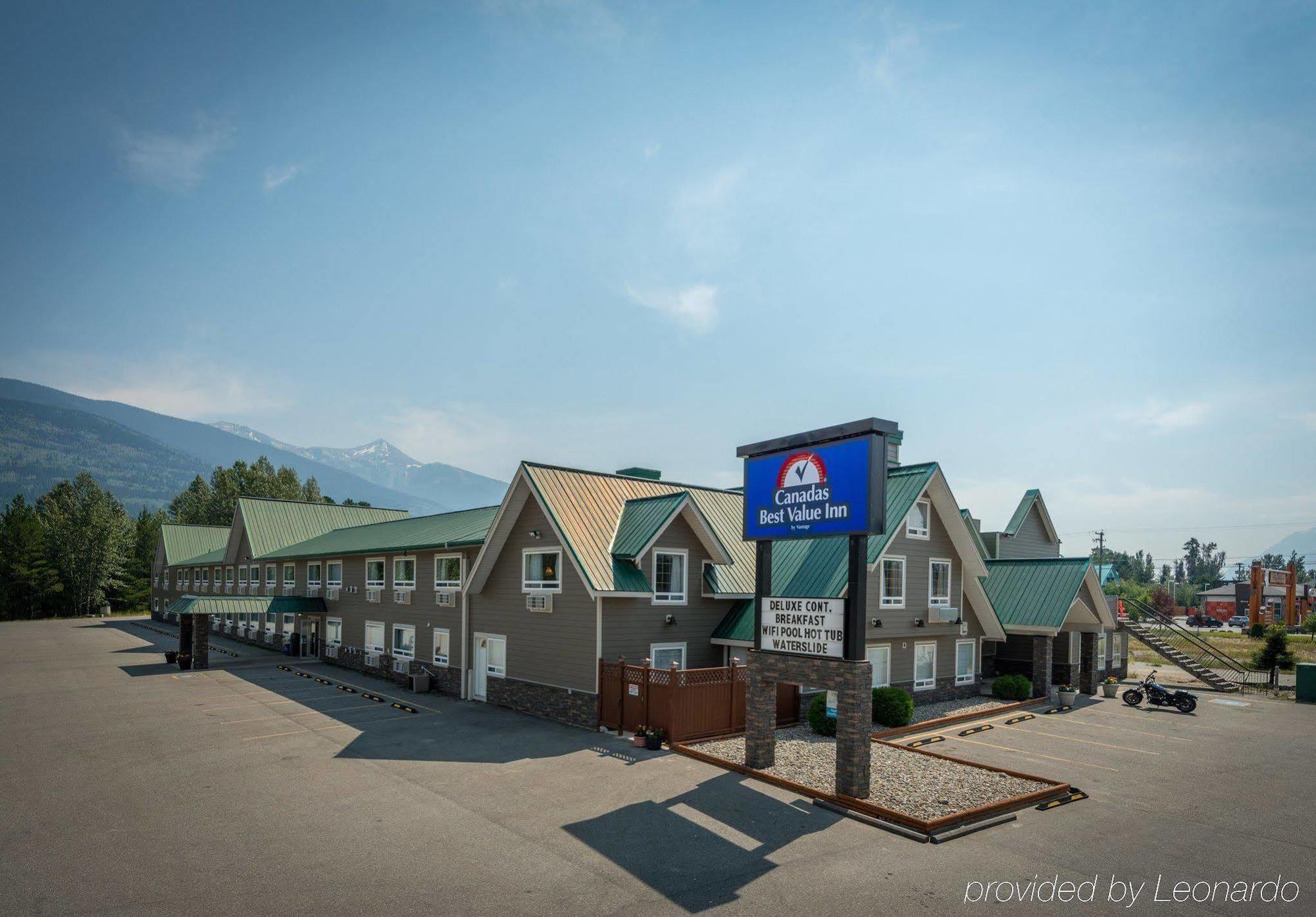 Canadas Best Value Inn Valemount Kültér fotó