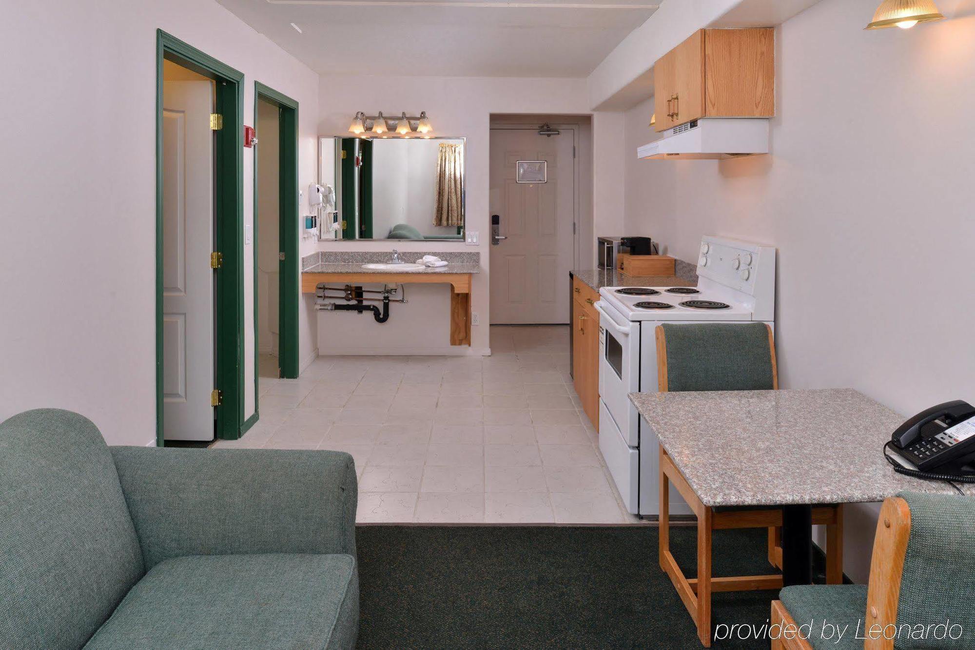 Canadas Best Value Inn Valemount Kültér fotó