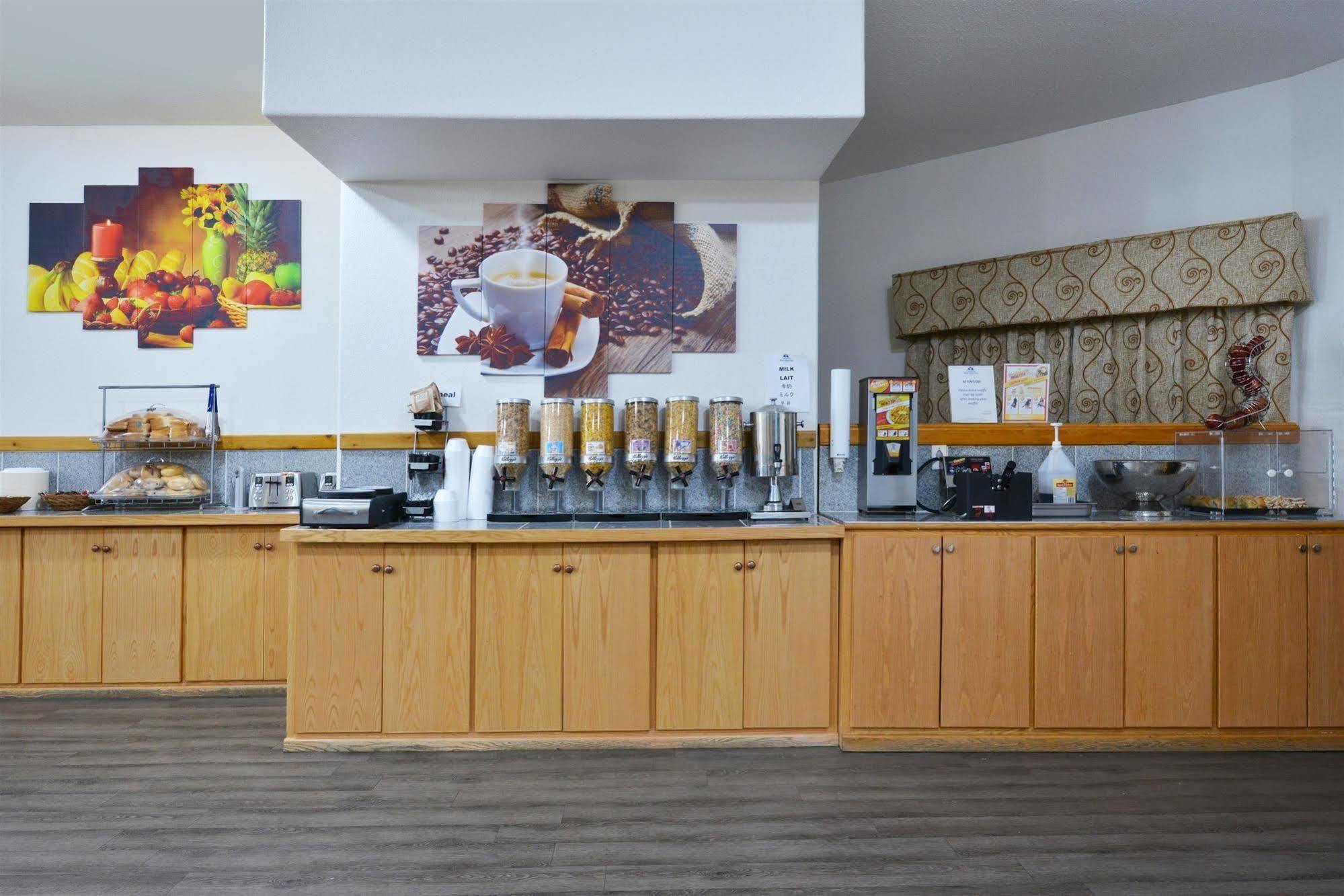 Canadas Best Value Inn Valemount Kültér fotó
