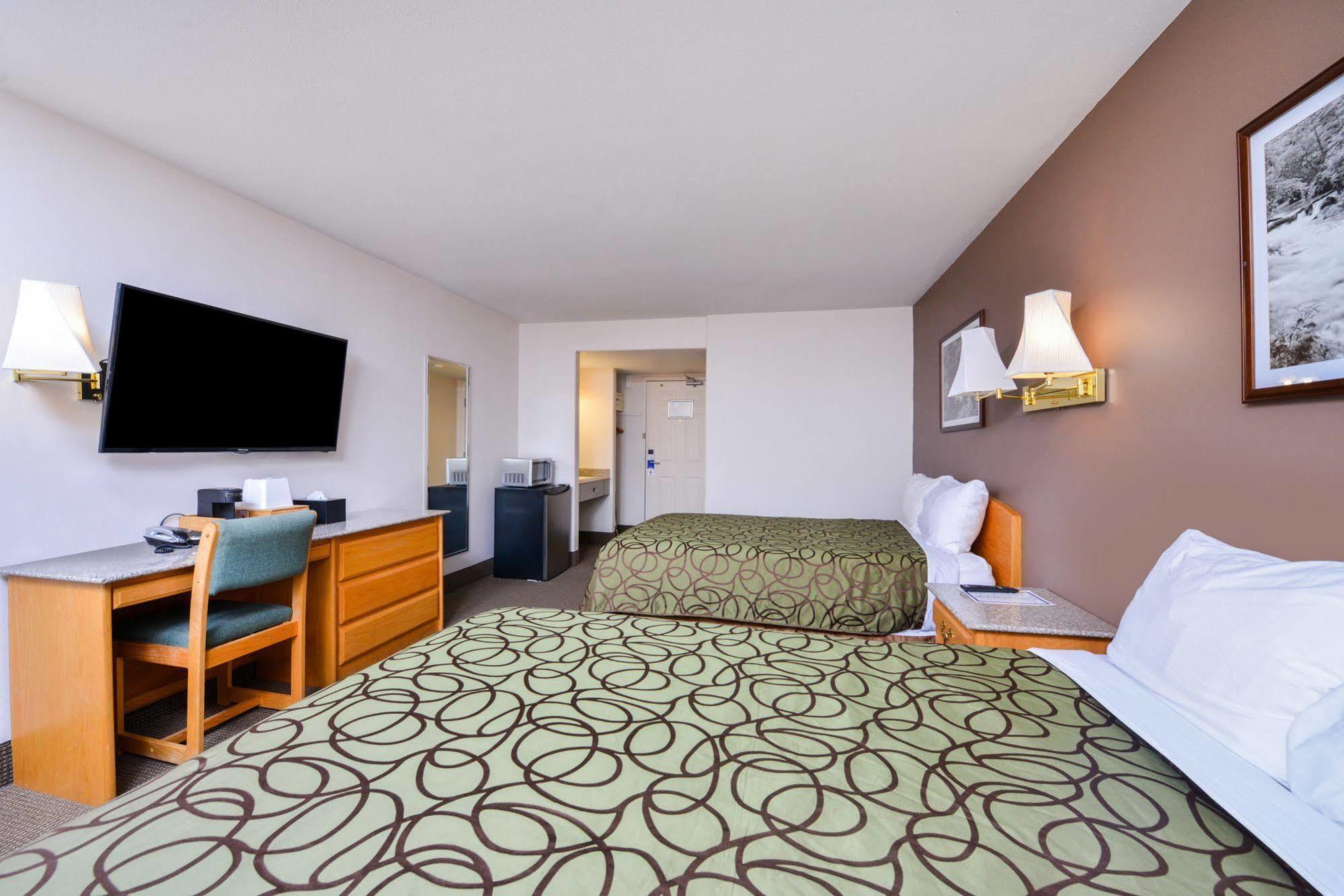 Canadas Best Value Inn Valemount Kültér fotó