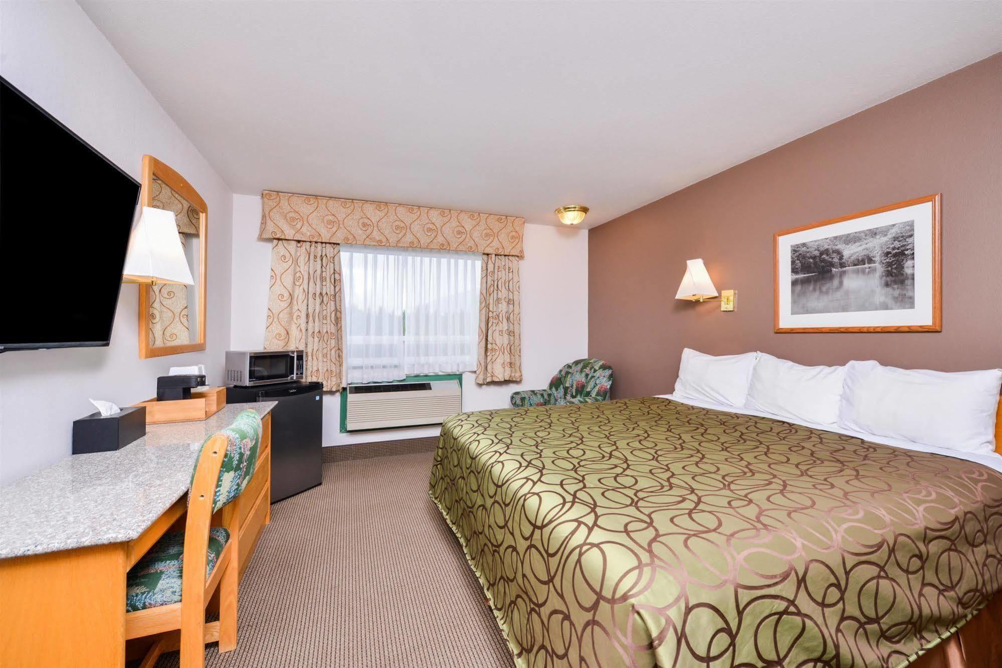 Canadas Best Value Inn Valemount Kültér fotó