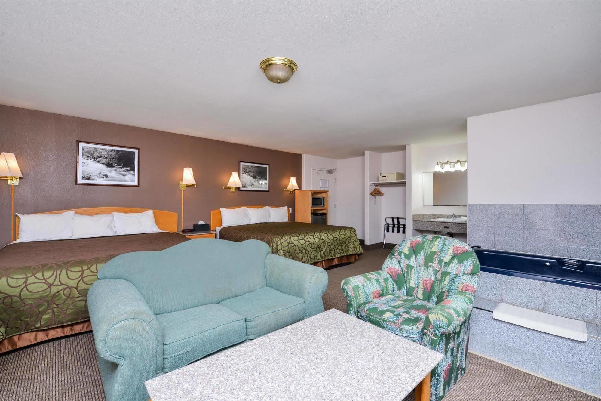 Canadas Best Value Inn Valemount Kültér fotó