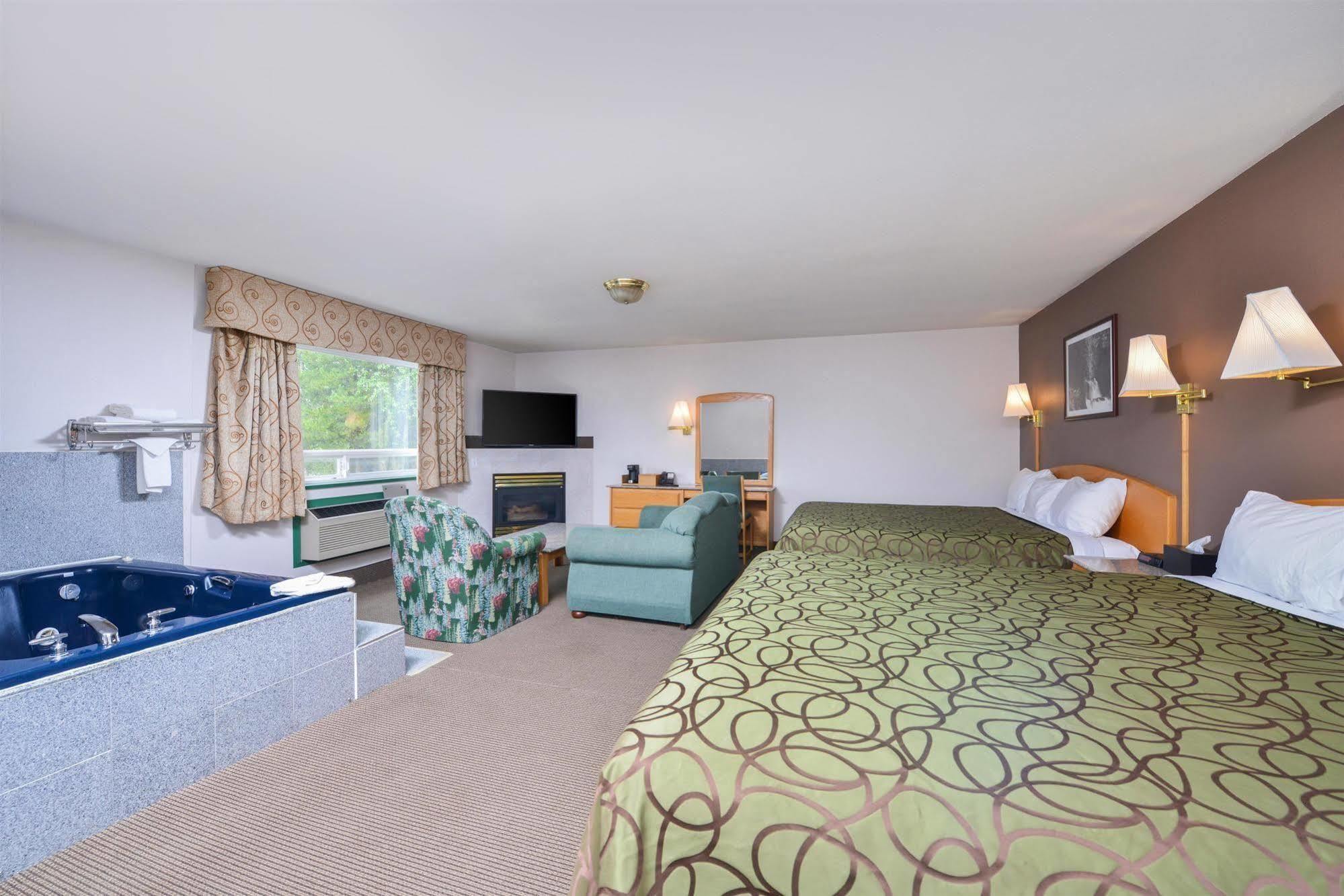 Canadas Best Value Inn Valemount Kültér fotó
