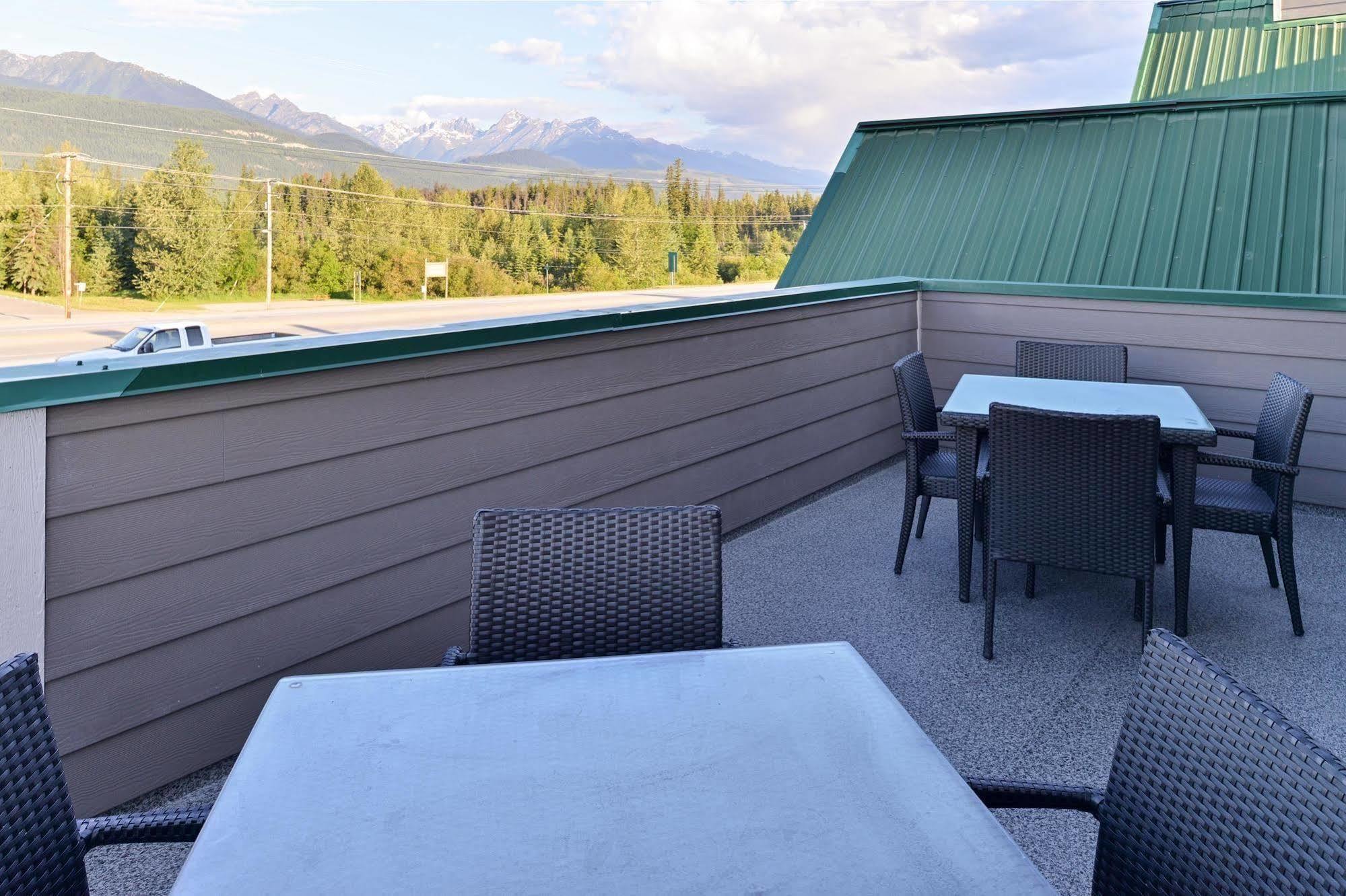 Canadas Best Value Inn Valemount Kültér fotó